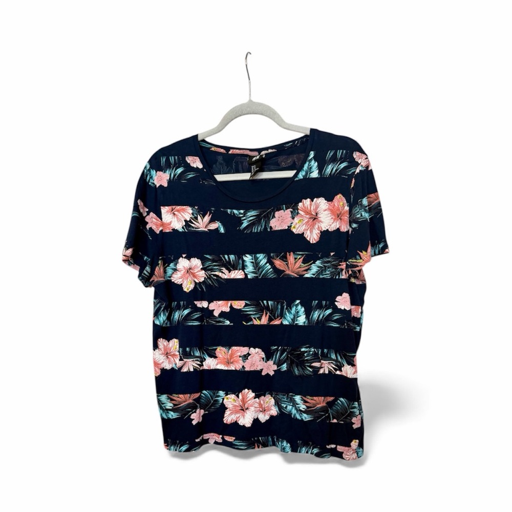 H&M Hawaiian Navy Blue Striped Tee Sz M